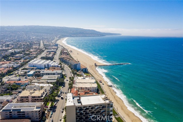 512 Esplanade, Redondo Beach, California 90277, 2 Bedrooms Bedrooms, ,2 BathroomsBathrooms,Residential,Sold,Esplanade,SB23191083