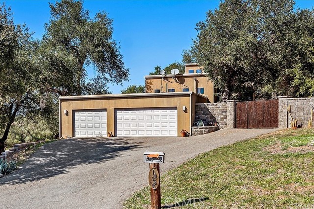 10950 Fox Springs Road, Murrieta CA: https://media.crmls.org/medias/3530bd48-0a79-448b-8346-8bba5c75203c.jpg