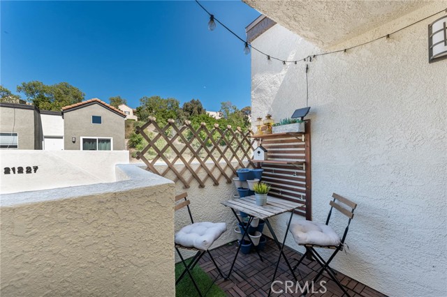 Detail Gallery Image 12 of 20 For 21226 Trumpet Dr #201,  Newhall,  CA 91321 - 2 Beds | 2 Baths