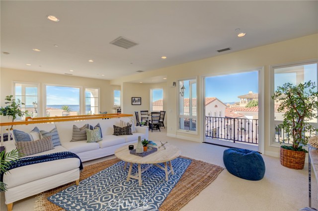 26 Via Del Cielo, Rancho Palos Verdes, California 90275, 4 Bedrooms Bedrooms, ,4 BathroomsBathrooms,Residential,Sold,Via Del Cielo,SB21242460