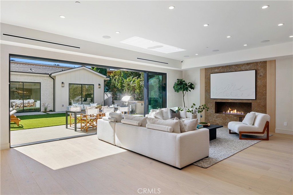 13944 Valleyheart DriveSherman Oaks img 54