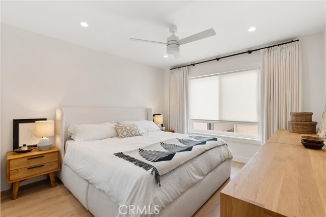 Detail Gallery Image 13 of 26 For 617 1/2 Acacia Ave, Corona Del Mar,  CA 92625 - 2 Beds | 2 Baths