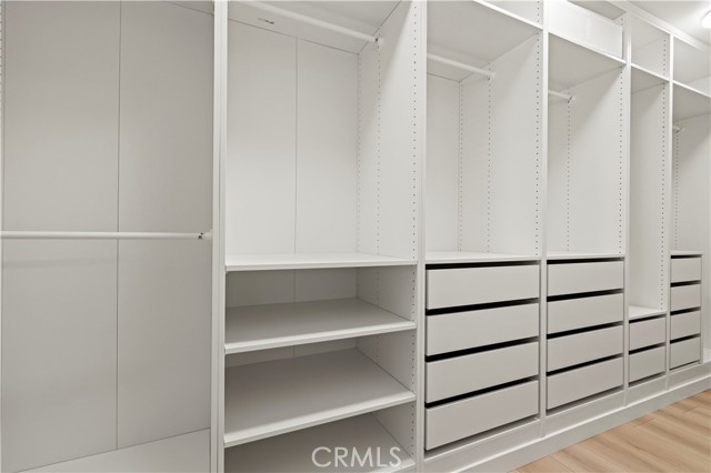 Detail Gallery Image 9 of 23 For 1543 Norwich, Thousand Oaks,  CA 91360 - 4 Beds | 3 Baths