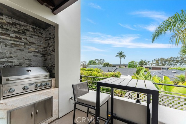444 Morning Canyon Road, Corona del Mar CA: https://media.crmls.org/medias/35356057-8d89-47ea-9ce4-a2796e12ee2f.jpg