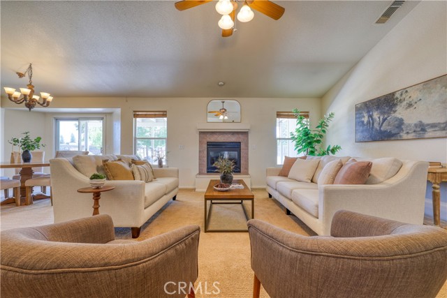 6150 Champagne Lane, Paso Robles CA: https://media.crmls.org/medias/35359505-86c3-4932-b81e-e3f96f1b0cca.jpg