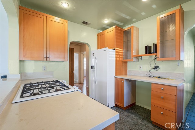 Detail Gallery Image 12 of 24 For 2307 Daisy Ave, Long Beach,  CA 90806 - 2 Beds | 1 Baths