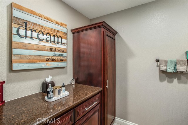 Detail Gallery Image 9 of 45 For 2279 N Campus Ave, Upland,  CA 91784 - 4 Beds | 2/1 Baths
