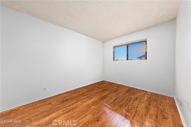 Detail Gallery Image 14 of 24 For 1822 Park Circle, Lancaster,  CA 93535 - 3 Beds | 3 Baths