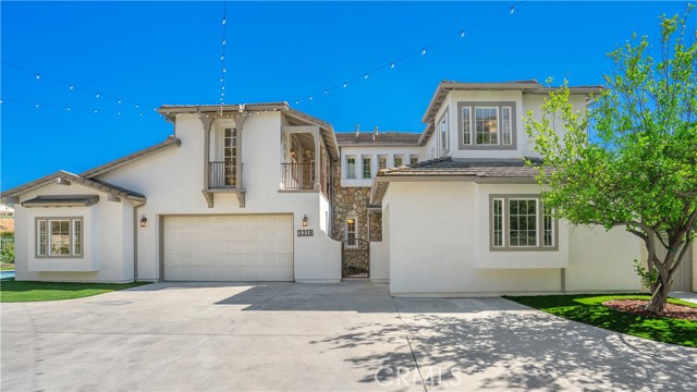 3318 Durham Court, Burbank CA: https://media.crmls.org/medias/3538ff1b-12c4-454a-ae45-9a1bbf1ea2af.jpg