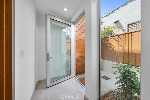 Detail Gallery Image 42 of 50 For 1501 Monterey Bld, Hermosa Beach,  CA 90254 - 4 Beds | 3/1 Baths