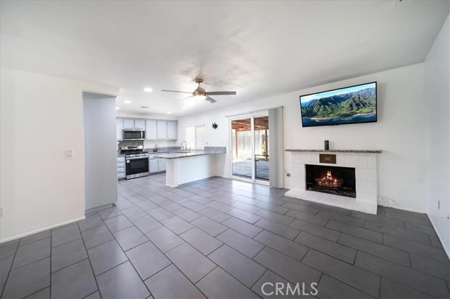 Detail Gallery Image 13 of 40 For 3576 Congress Dr, Riverside,  CA 92503 - 3 Beds | 2 Baths
