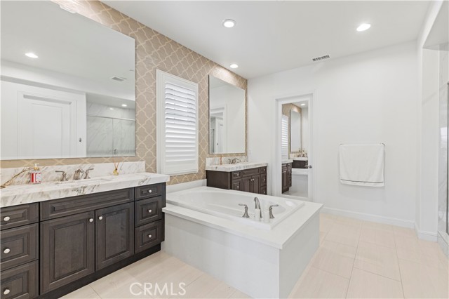 Detail Gallery Image 24 of 65 For 103 Whiteplume, Irvine,  CA 92618 - 5 Beds | 5/1 Baths