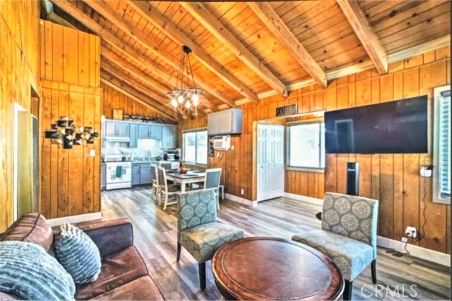 Detail Gallery Image 1 of 29 For 41667 Brownie Ln, Big Bear Lake,  CA 92315 - – Beds | – Baths