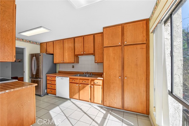 Detail Gallery Image 26 of 45 For 4210 via Arbolada #220,  Los Angeles,  CA 90042 - 2 Beds | 2 Baths