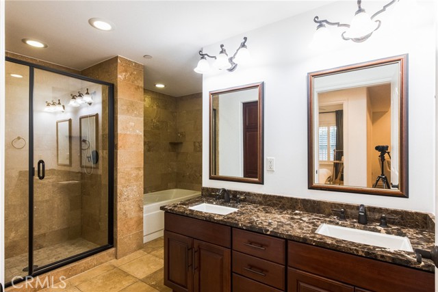 Detail Gallery Image 20 of 26 For 432 S Willaman Dr #104,  Los Angeles,  CA 90048 - 2 Beds | 2 Baths