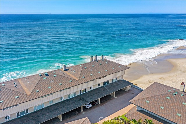 Detail Gallery Image 40 of 59 For 102 Blue Lagoon, Laguna Beach,  CA 92651 - 3 Beds | 3 Baths