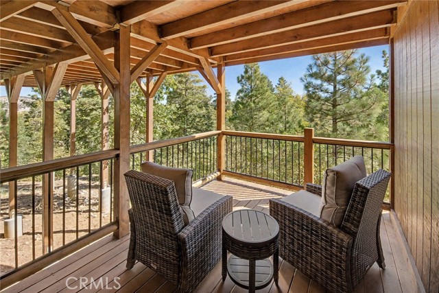 1658 Tuolumne Road, Big Bear City CA: https://media.crmls.org/medias/353c8179-b570-4b7c-a989-825e8df9c991.jpg