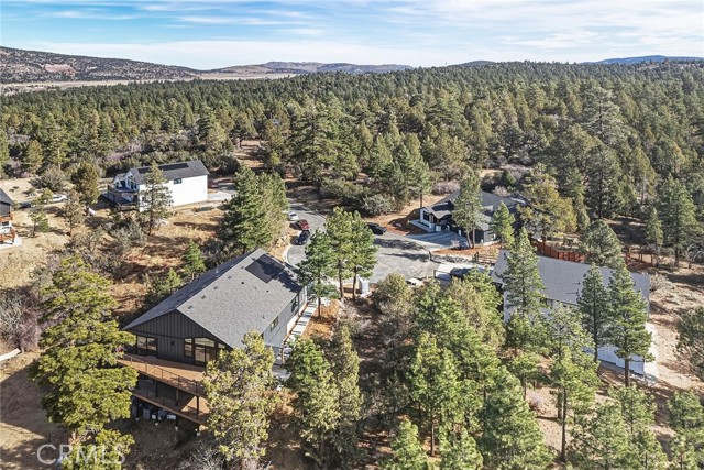 Detail Gallery Image 2 of 4 For 455 Tanglewood, Big Bear City,  CA 92314 - 5 Beds | 4 Baths