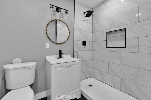 Detail Gallery Image 8 of 20 For 6001 Koa, Rialto,  CA 92377 - 5 Beds | 3 Baths