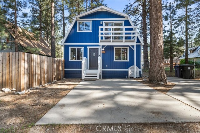 836 E Mountain View Boulevard, Big Bear City CA: https://media.crmls.org/medias/353e9544-b803-48a7-84f9-bac2f8ee417b.jpg