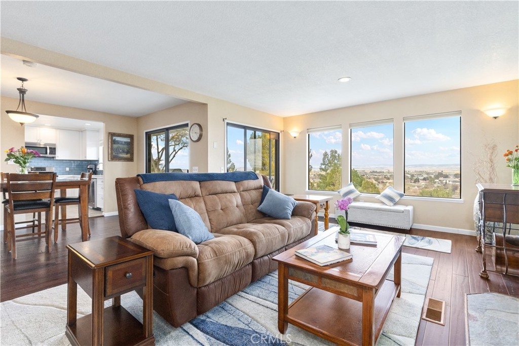 940 Walnut Drive