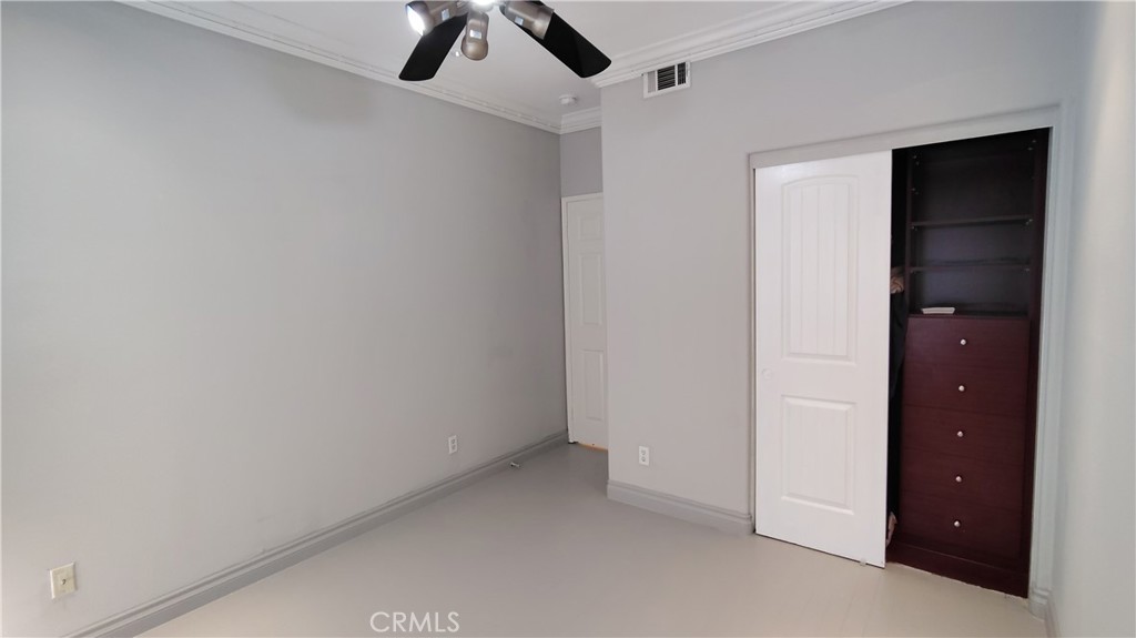 https://media.crmls.org/medias/35416aca-0b2d-4110-9787-db0f2b702567.jpg?preset=X-Large