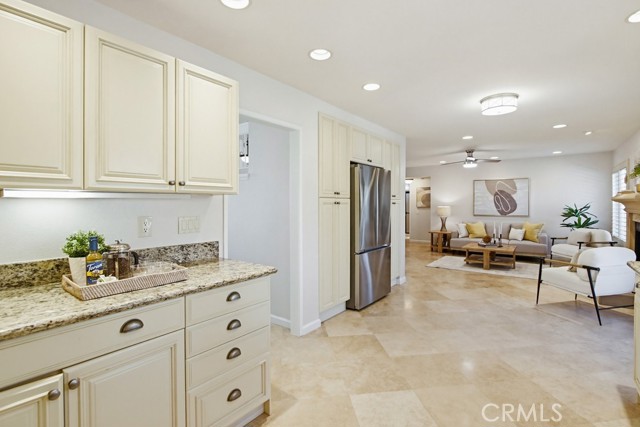 Detail Gallery Image 20 of 69 For 12030 Redcliff Ct, San Diego,  CA 92131 - 5 Beds | 3 Baths