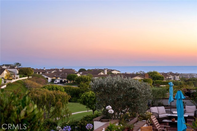 Detail Gallery Image 5 of 37 For 15 Skysail Dr, Corona Del Mar,  CA 92625 - 2 Beds | 2 Baths