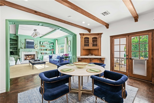 2347 E Valley Road, Montecito CA: https://media.crmls.org/medias/3542851f-4333-49fc-8e97-09e5135a7632.jpg