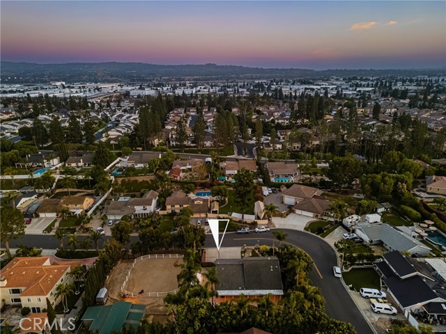 17927 Sun Hill Drive, Yorba Linda CA: https://media.crmls.org/medias/3543e7bb-7f89-4552-86d0-6a55c18e1275.jpg