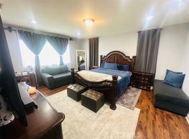 1154 W 55th Street, Los Angeles CA: https://media.crmls.org/medias/354483c2-a425-4e98-873d-72009160f0f5.jpg