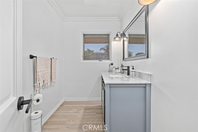 Detail Gallery Image 24 of 41 For 600 Cliff Dr, Newport Beach,  CA 92663 - 5 Beds | 4/1 Baths