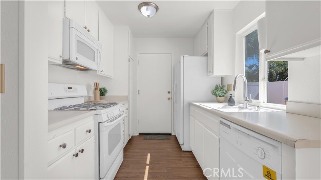 Image 11 of 41 For 12283 Mint Ct