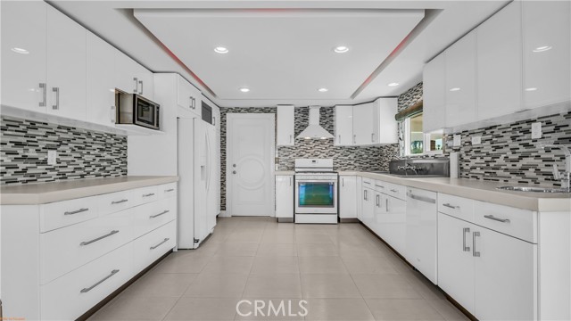 1553 Spyglass, Palm Springs CA: https://media.crmls.org/medias/35453ec6-a4bd-4101-bfc4-4ed6c4ae3519.jpg