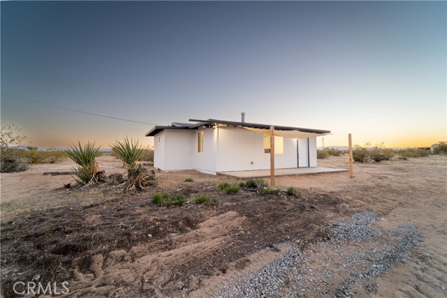 Detail Gallery Image 3 of 40 For 65125 Saturn, Joshua Tree,  CA 92252 - 2 Beds | 1 Baths