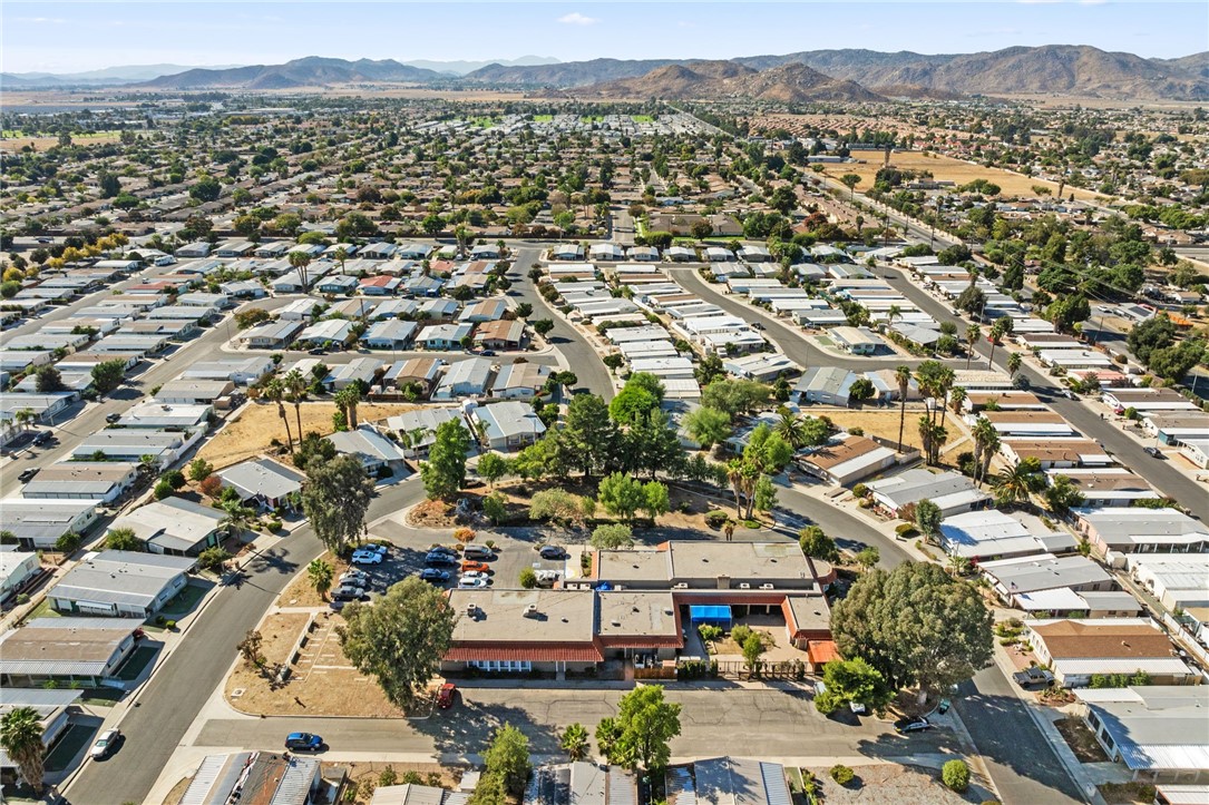 Detail Gallery Image 41 of 43 For 1595 Cordova Dr, Hemet,  CA 92543 - 2 Beds | 2 Baths