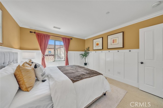 63 Splendor, Irvine CA: https://media.crmls.org/medias/3546d069-999d-4c78-9bac-dced5fe45bb8.jpg