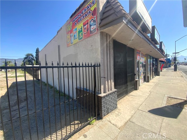 214 W Highland Avenue, San Bernardino, California 92405, ,Commercial Lease,For Rent,214 W Highland Avenue,CRIV25079036