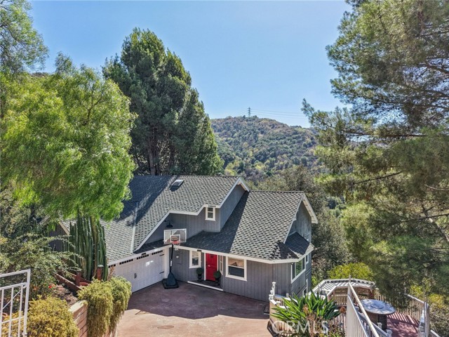 Detail Gallery Image 33 of 52 For 16908 Hillside Dr, Chino Hills,  CA 91709 - 4 Beds | 3/1 Baths