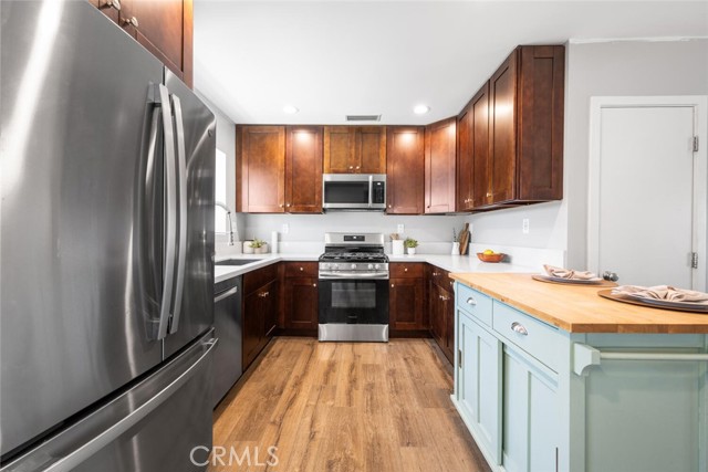 4513 E Cervato Street, Long Beach CA: https://media.crmls.org/medias/354839bd-8e74-4fcb-9924-3724d7056f5b.jpg