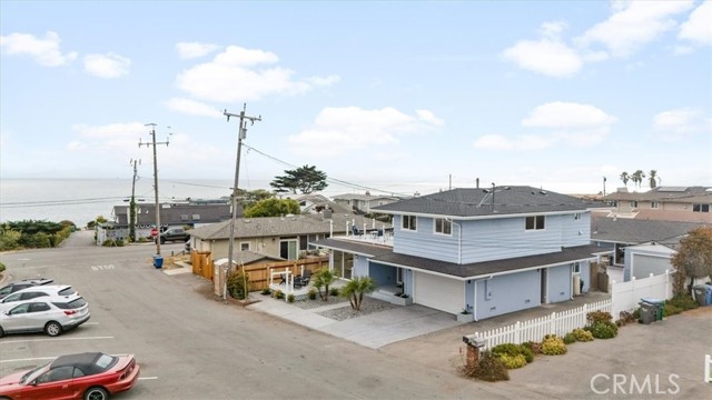 31 N 3rd Street, Cayucos CA: https://media.crmls.org/medias/3548a58d-36b6-4bb7-aa2e-9c21736f271c.jpg