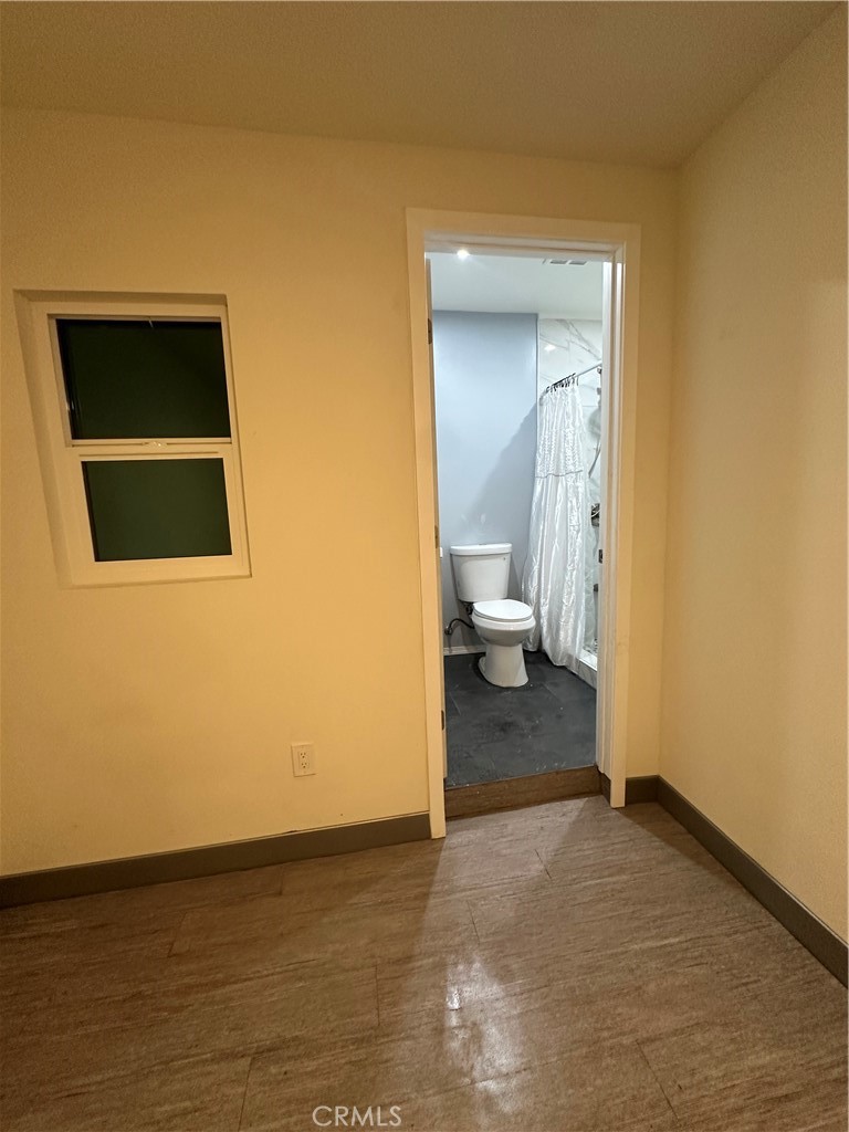 https://media.crmls.org/medias/3548d224-b13e-4c8f-b09c-379d799f9013.jpg?preset=X-Large