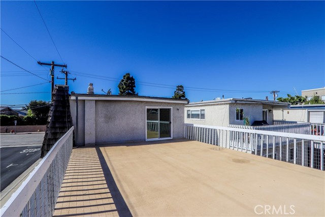 2404 Prospect Avenue, Hermosa Beach, California 90254, ,Residential Income,Sold,Prospect,PV22058633