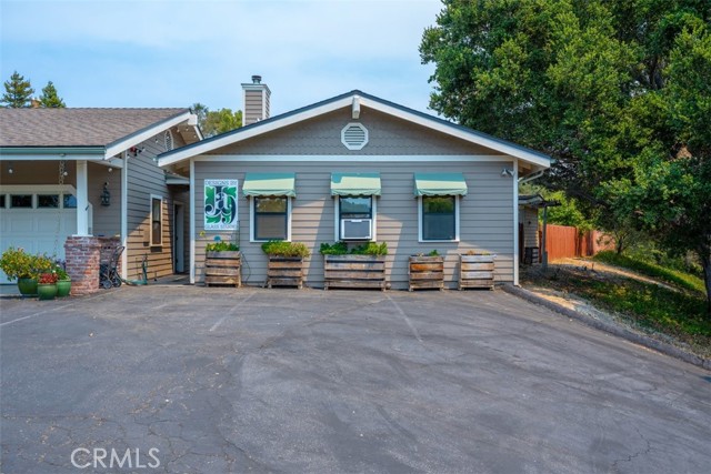 1685 Corbett Highlands Place, Arroyo Grande CA: https://media.crmls.org/medias/3548fdee-1ba9-4ac7-9f83-81a825bc5059.jpg