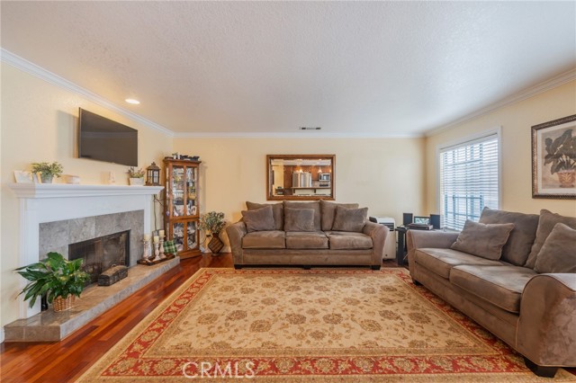 Detail Gallery Image 5 of 37 For 1043 W 12th, San Pedro,  CA 90731 - 3 Beds | 2/1 Baths