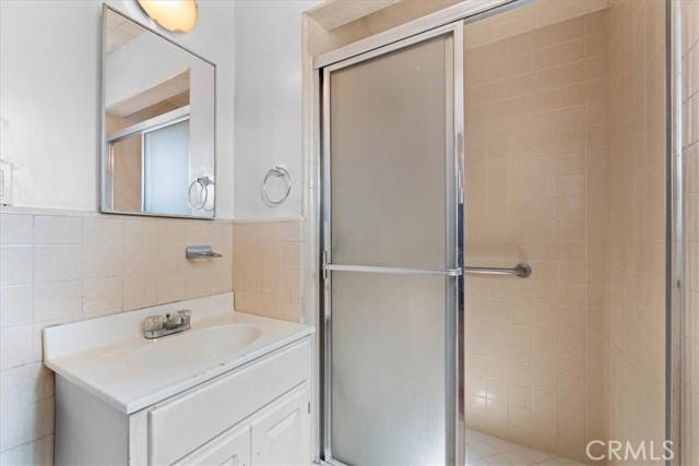 Detail Gallery Image 13 of 26 For 554 W Verness, Covina,  CA 91723 - 4 Beds | 2 Baths