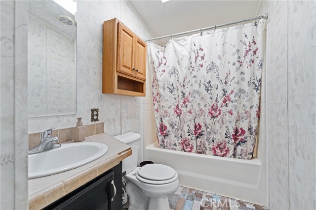 Detail Gallery Image 8 of 13 For 14556 E Tehachapi Blvd #105,  Tehachapi,  CA 93561 - 4 Beds | 2 Baths