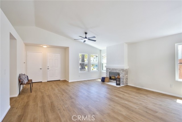 44605 Alighchi Way, Temecula CA: https://media.crmls.org/medias/354ac232-511b-462f-94a2-180eb7150b4b.jpg