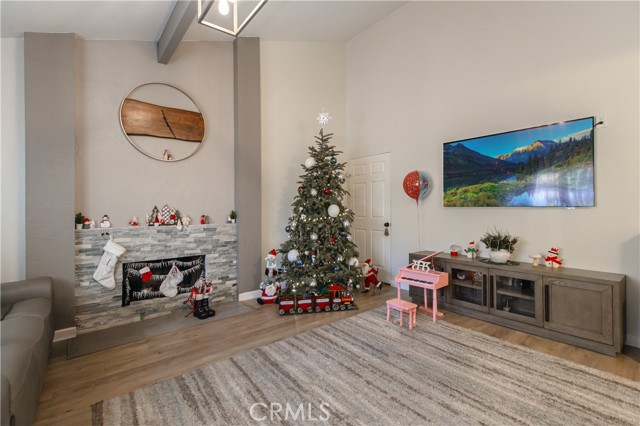 Detail Gallery Image 4 of 14 For 13056 Aztec, Sylmar,  CA 91342 - 3 Beds | 2 Baths