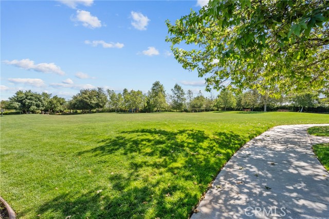 25542 Via Ventana, Valencia CA: https://media.crmls.org/medias/354c1de9-32a1-4463-8439-1cfb49516c1c.jpg